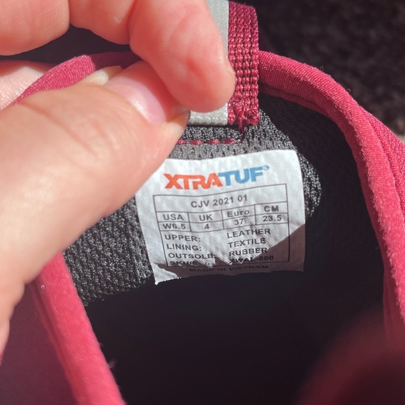 Xtratuf‎ boots women size 6.5 used,great condition!One scratch,one see pics - Picture 4 of 6